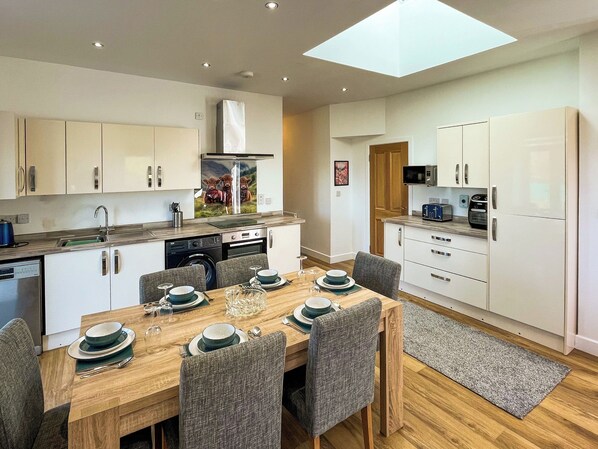 Geschirrspüler, Hochstuhl