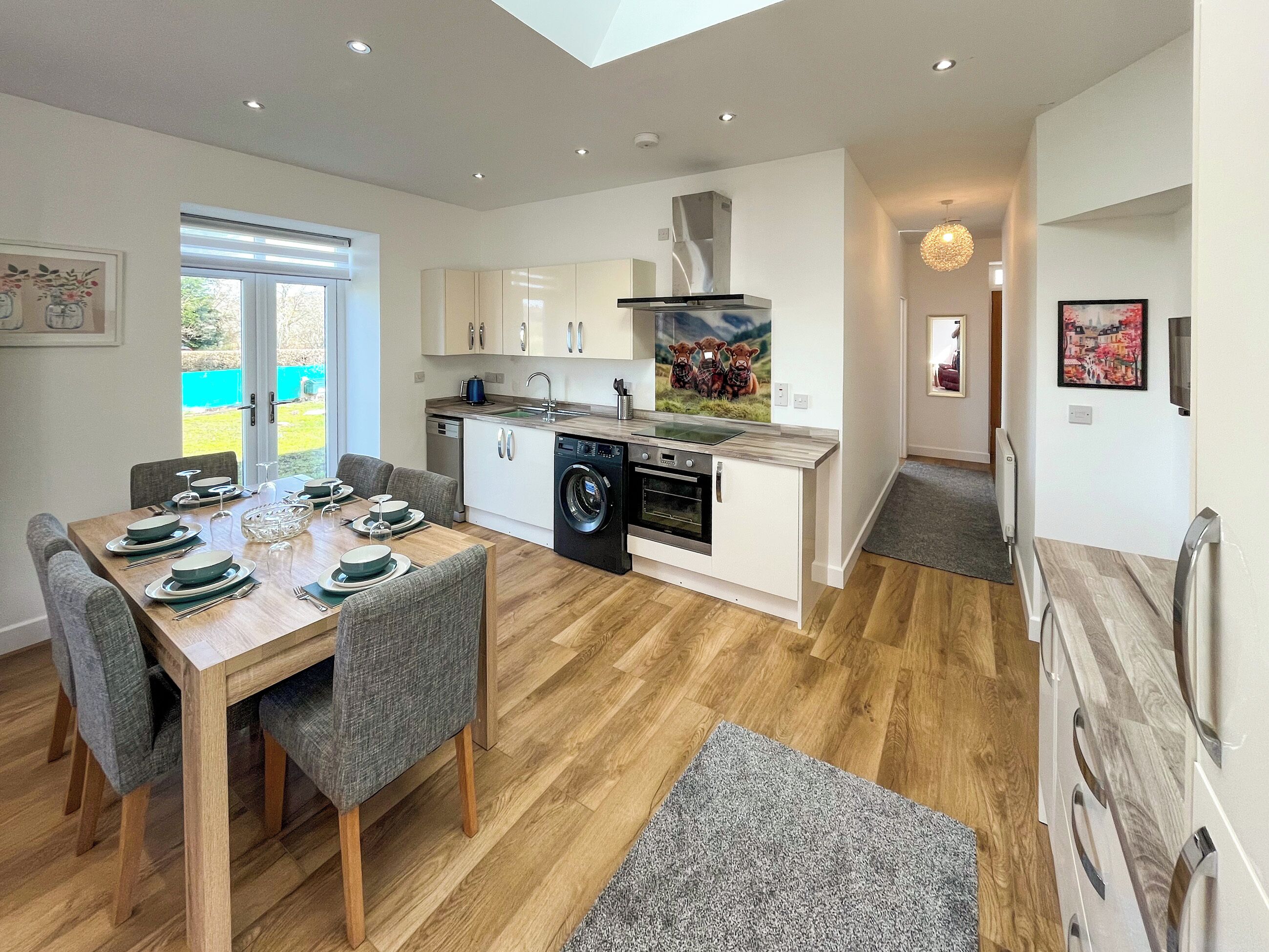 Dishwasher, high chair