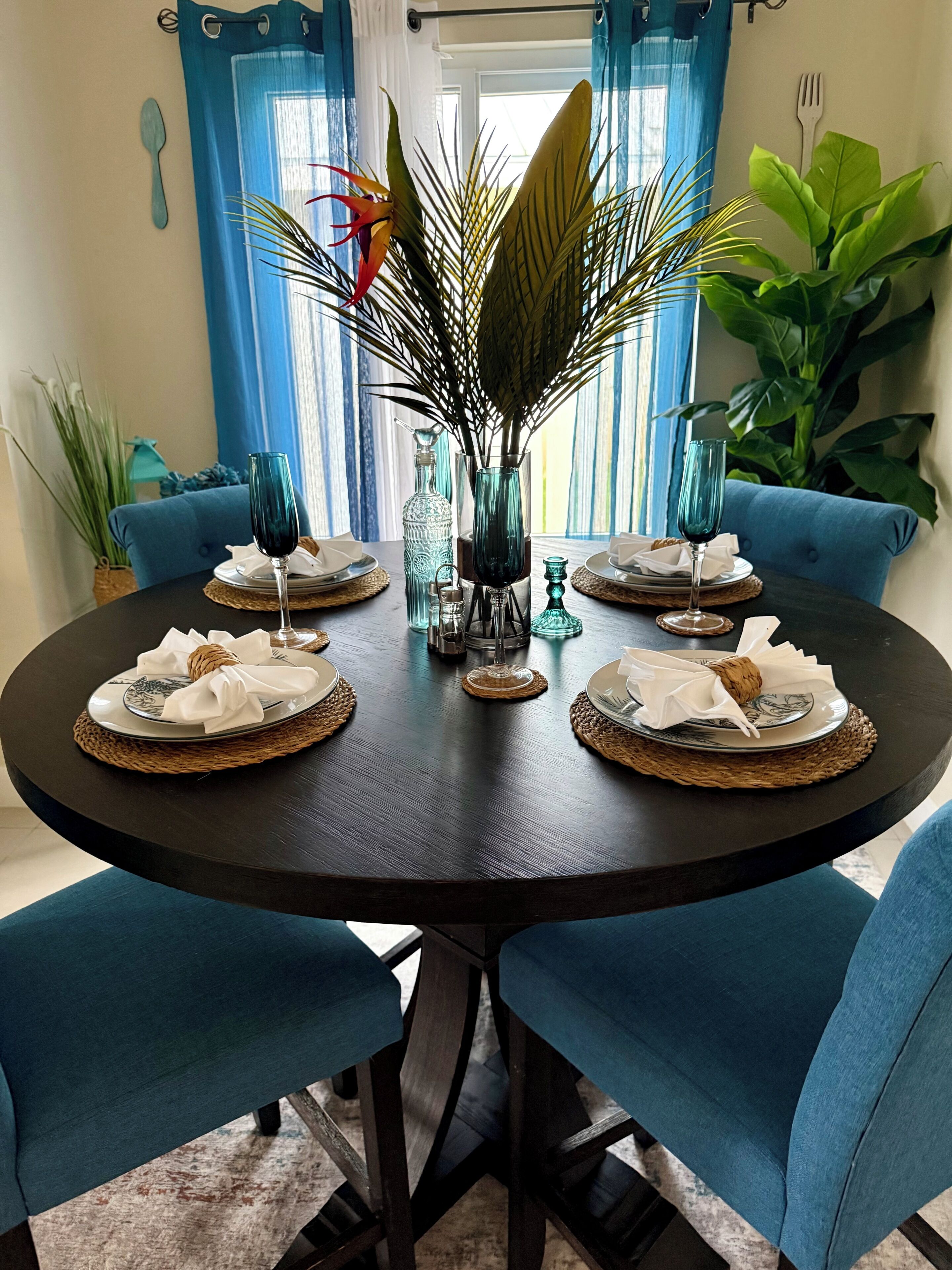 House, 3 Bedrooms, Smoking, Patio | Dining room