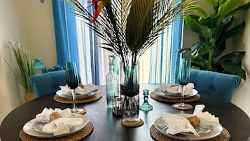 House, 3 Bedrooms, Smoking, Patio | Dining room