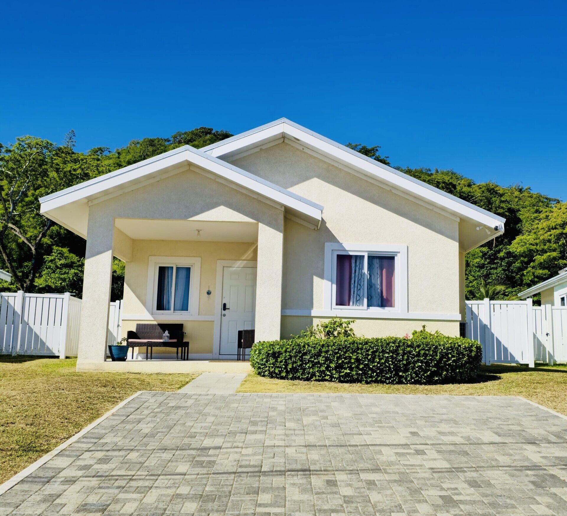 Casa, 3 habitaciones, fumadores, patio | Exterior