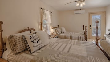 Quadrupla familiare, letti multipli | Ferro/asse da stiro, Wi-Fi gratuito