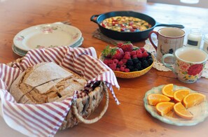 Free daily full breakfast 