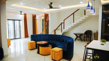 Apartment | Living area