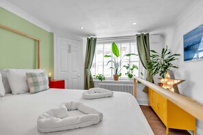 2 chambres, fer et planche à repasser, Wi-Fi gratuit, draps fournis