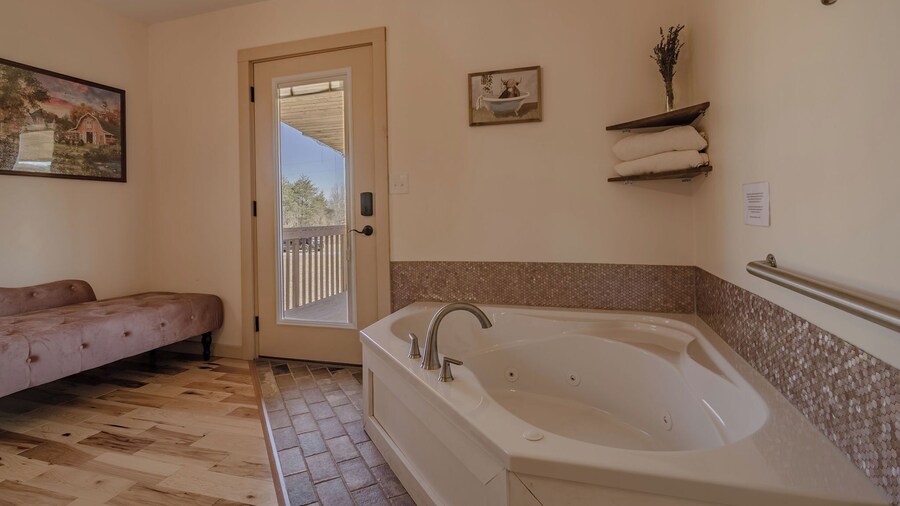 The Inn at Beulah Farm - The Barn