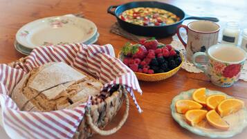 Gratis komplett frukost varje dag