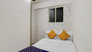 Classic Single Room, City View | Free WiFi - Hotel Sarovar Inn (Ahmedabad)
