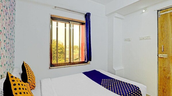 Classic Single Room, City View | Free WiFi - Hotel Sarovar Inn (Ahmedabad)