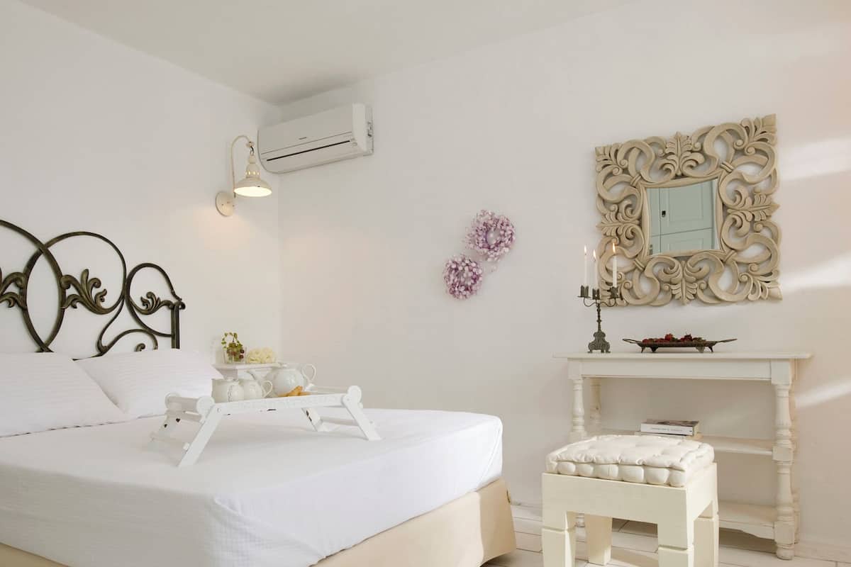 Superior Apartment, Sea View | Peti besi dalam bilik, Wi-fi percuma, cadar katil