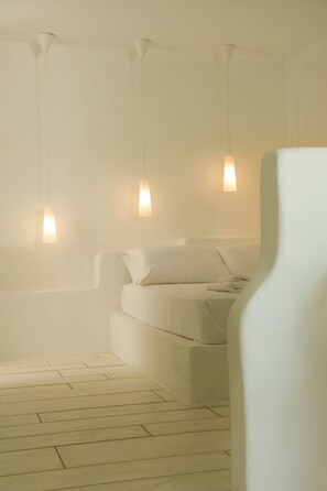 Standard Apartment, Patio, Partial Sea View | Interior - Althea Boutique Hotel (Alonissos)