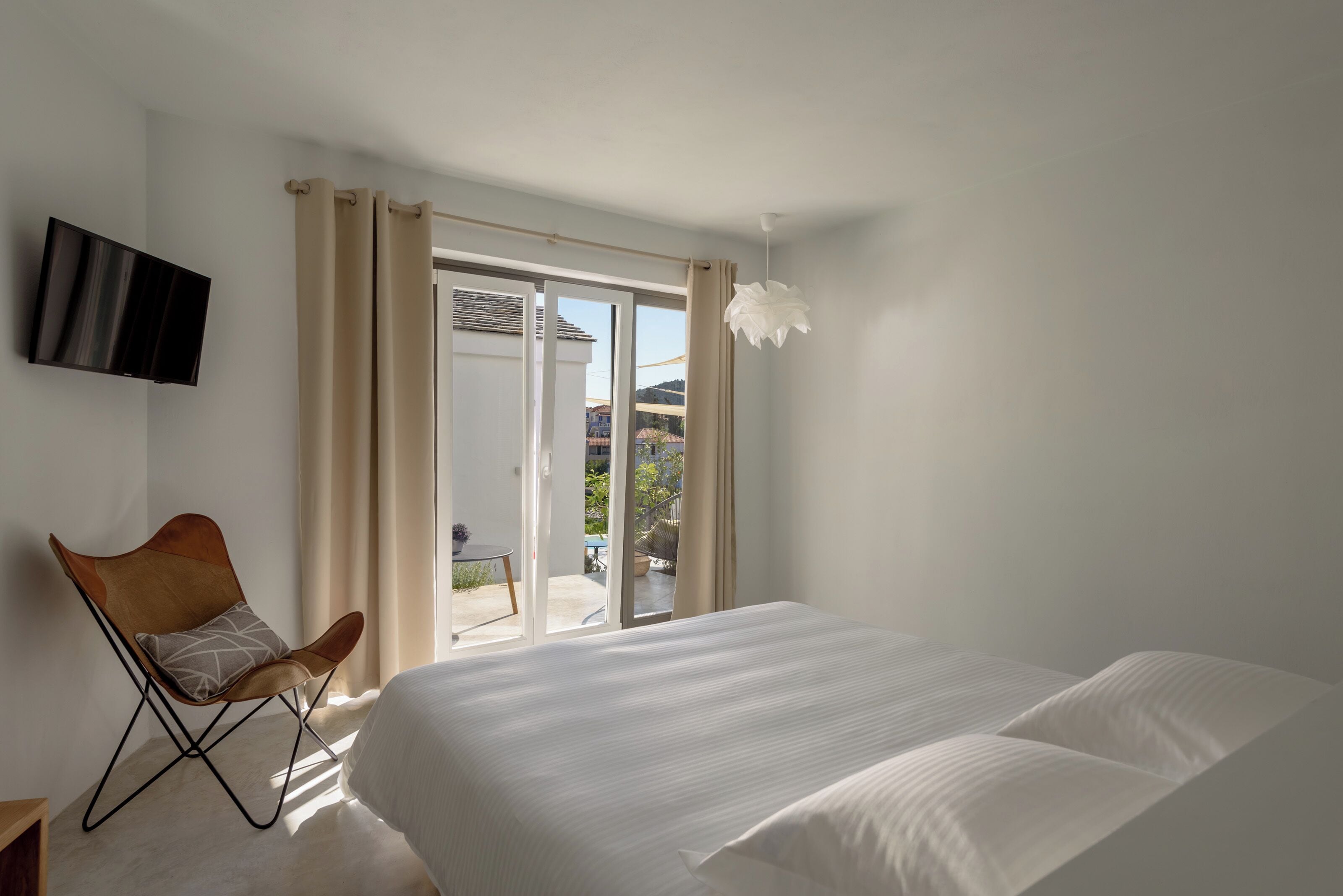 Standard Double Room, Patio | In-room safe, free WiFi, bed sheets