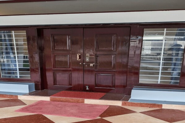 تفاصيل الفندق من الخارج