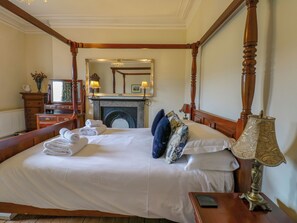 8 Schlafzimmer, individuell dekoriert, individuell eingerichtet