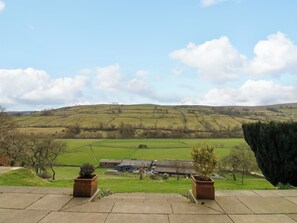 Property grounds - Hazel Brow House (Richmond)