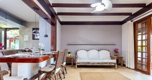 Hus - 3 soveværelser - aircondition | Spiseområde
