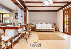 Dining - Bz16 Casa com Churrasqueira privativa (Buzios)