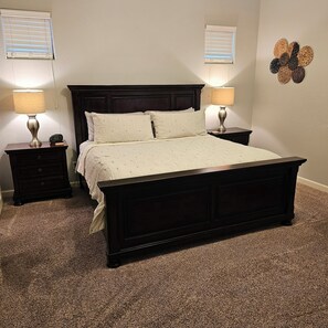 3 bedrooms, free WiFi, bed sheets, wheelchair access