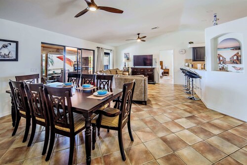 Havasu Sunset Hideaway For 11!