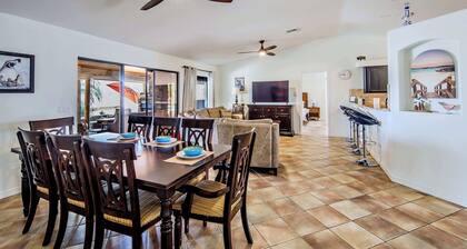 Havasu Sunset Hideaway For 11!