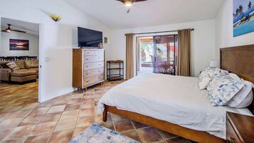 House, Multiple Beds, Pool Access, Pool View (Havasu Sunset Hideaway) | 4 bedrooms, free WiFi