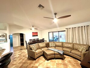 House, Multiple Beds, Pool Access, Pool View (Havasu Sunset Hideaway) | Living area | TV, fireplace