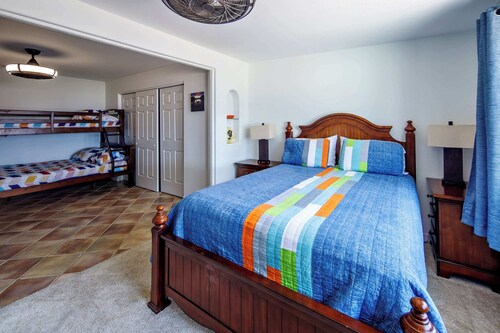 Havasu Sunset Hideaway For 11!