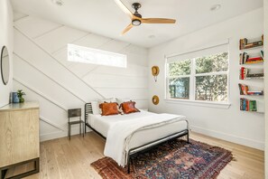 2 habitaciones, tabla de planchar con plancha y wifi gratis 