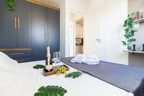 Apartment | 1 bedroom, blackout drapes, free WiFi