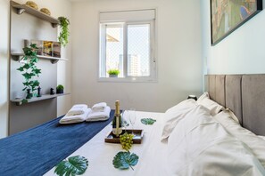 Apartment | 1 bedroom, blackout drapes, free WiFi