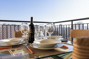 Apartment | Dining room