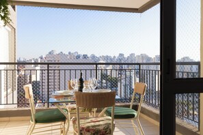 อ พาร์ทเมนท์ | ระเบียง