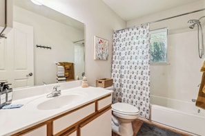 Condo, Multiple Beds, Balcony, Mountain View (Teal Terrace Retreat) | Bathroom - Teal Terrace Retreat For 4! (Sedona)