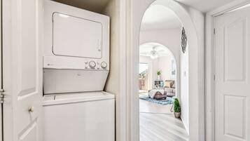 Condo, Multiple Beds, Balcony, Mountain View (Teal Terrace Retreat) | Interior