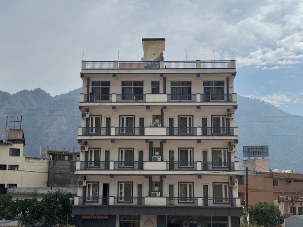 Front of property - Vedartha trails (Rishikesh)