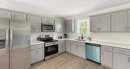 Garner's Retreat | 2Bd/2Ba & Pet Friendly