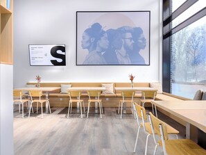 Coin salon dans le hall