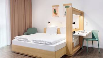 Studio XL | Schreibtisch, kostenloses WLAN, BettwÀsche