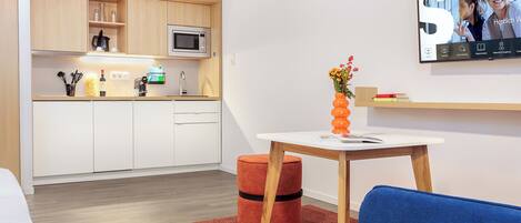 Studio XL | Television