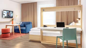 Studio XL | Desk, free WiFi, bed sheets