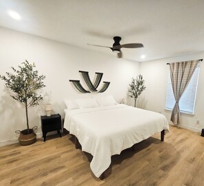 3 bedrooms, travel cot, WiFi, bed sheets