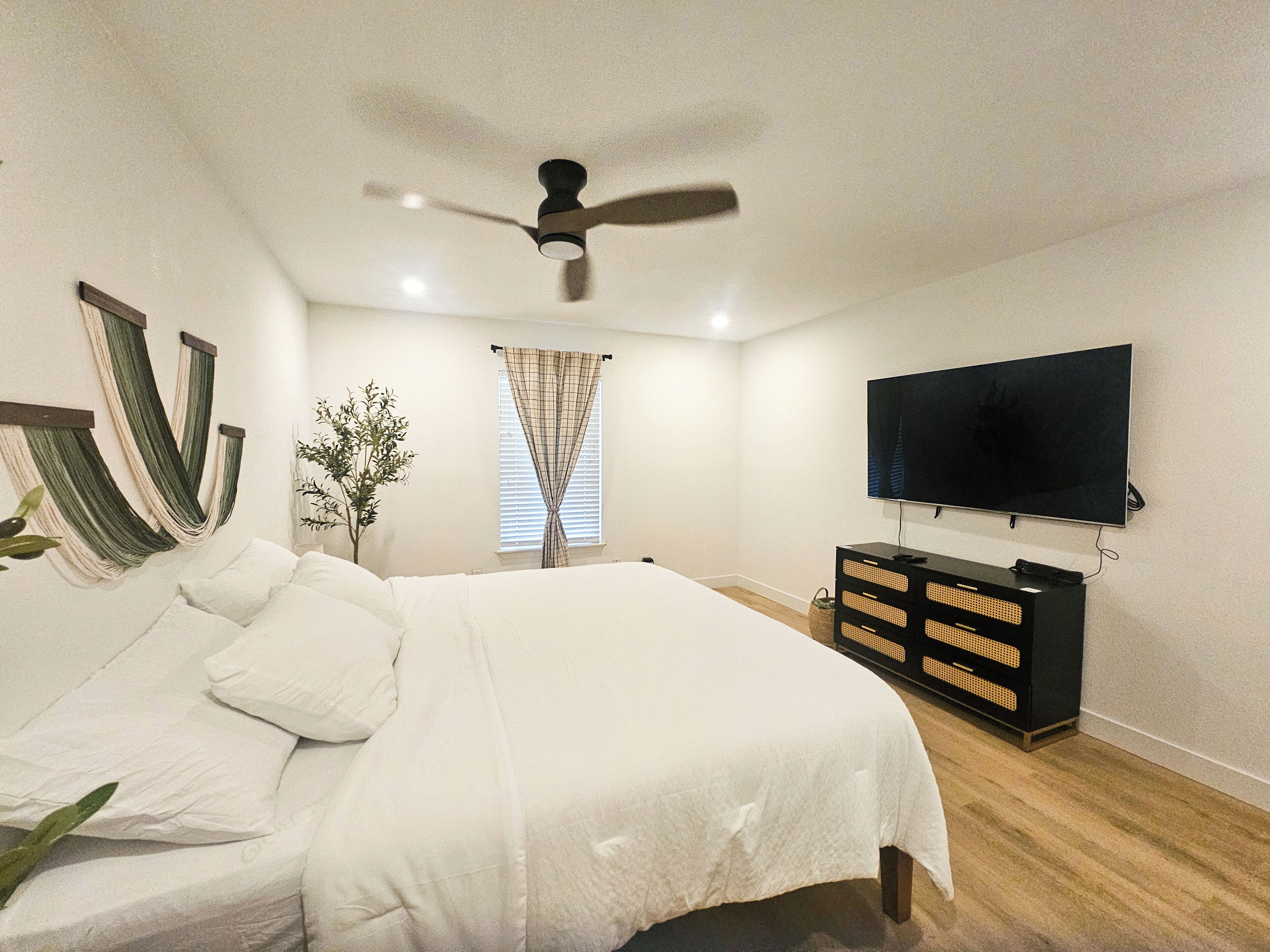 3 chambres, lit parapluie, Wi-Fi, draps fournis