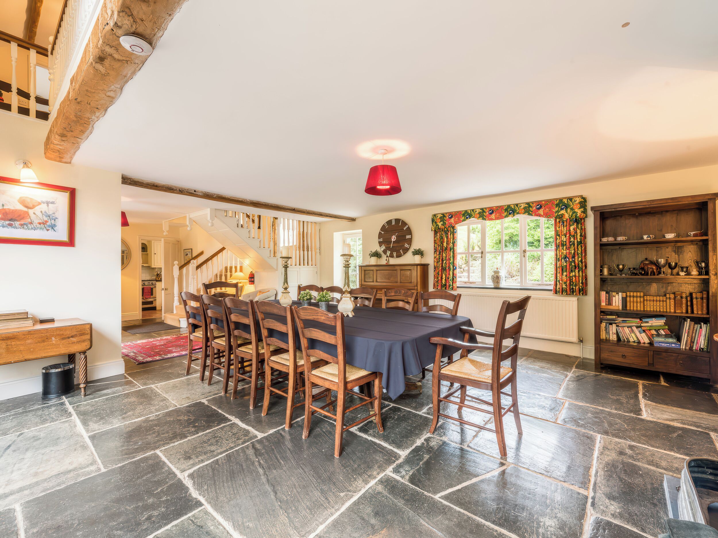 Cottage | Dining