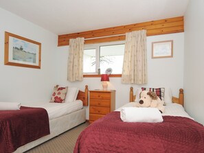 2 bedrooms, individually decorated, individually furnished - Honipine House (Gunnislake)
