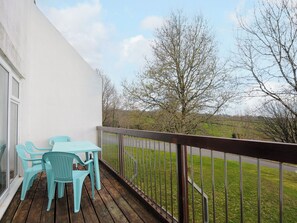 Outdoor dining - Honipine House (Gunnislake)