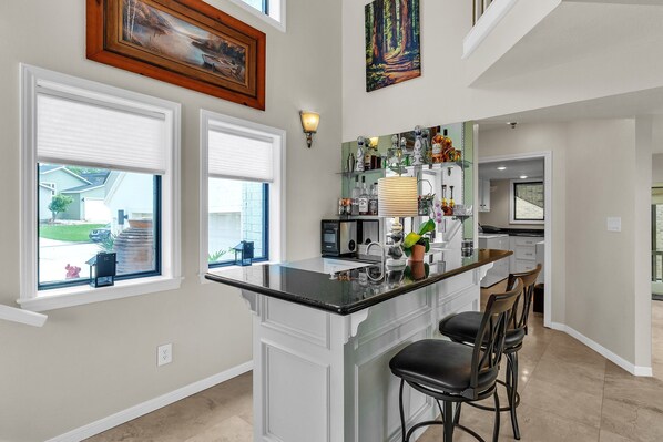 Fridge, microwave, oven, dishwasher - NEW! Lakefront Retreat with Private Pool, Hot Tub and Dock (Montgomery)