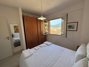 2 Schlafzimmer, Bügeleisen/Bügelbrett, Reisekinderbett, WLAN