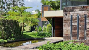 Property grounds - Exclusive mansion in front of the Guatapé Dam (Peñol)