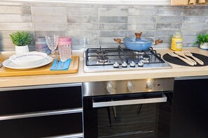 Private kitchen - Bracciano Elegance - New Home with Comfort & Style! (Bracciano)