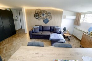 Living area - Bracciano Elegance - New Home with Comfort & Style! (Bracciano)